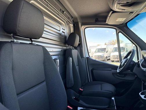 2026 Mercedes-Benz Sprinter 2500 Standard Roof