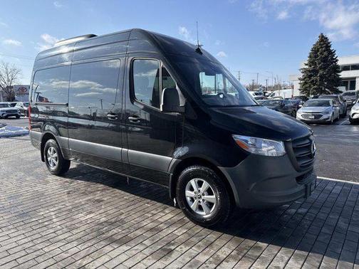 2022 Mercedes-Benz Sprinter 2500 Standard Roof