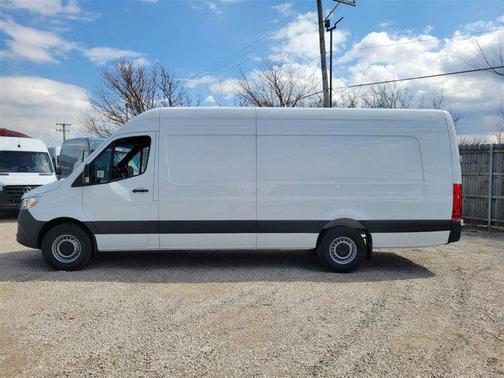 2025 Mercedes-Benz Sprinter 2500 High Roof