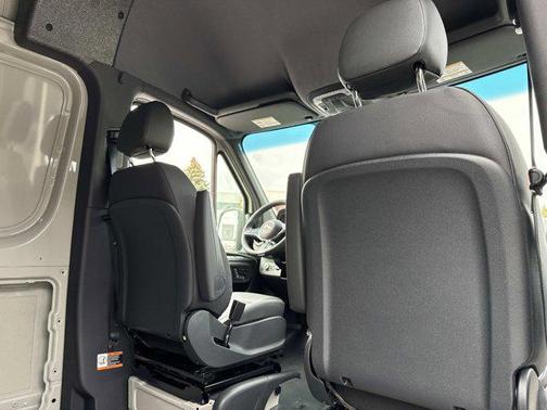 2026 Mercedes-Benz Sprinter 2500 Standard Roof