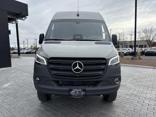 2026 Mercedes-Benz Sprinter 2500 Standard Roof