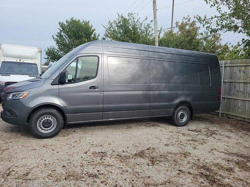 2025 Mercedes-Benz Sprinter 2500 High Roof