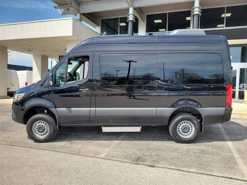 2023 Mercedes-Benz Sprinter 2500 Standard Roof