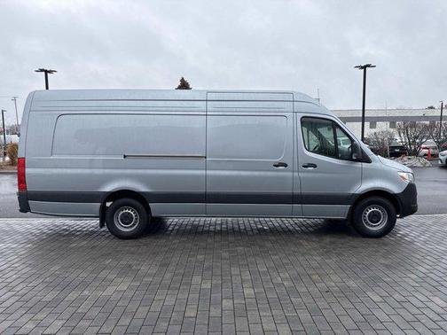 2025 Mercedes-Benz Sprinter 2500 High Roof