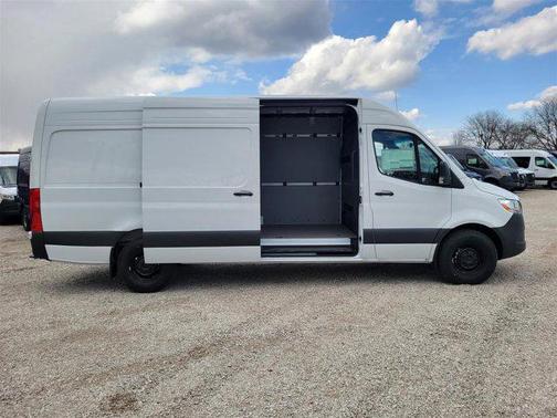 2025 Mercedes-Benz Sprinter 2500 High Roof
