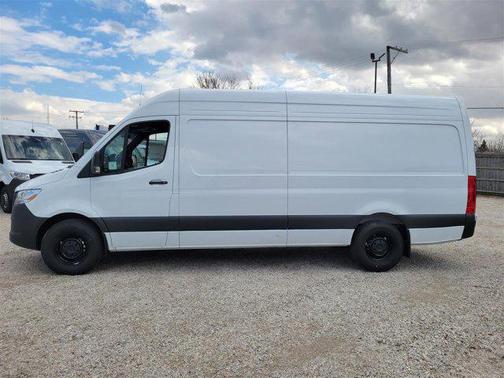 2025 Mercedes-Benz Sprinter 2500 High Roof