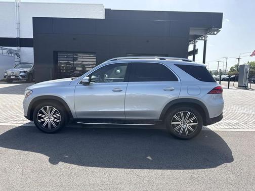 Cirrus Silver Metallic 2025 Mercedes-Benz GLE 450e 4MATIC