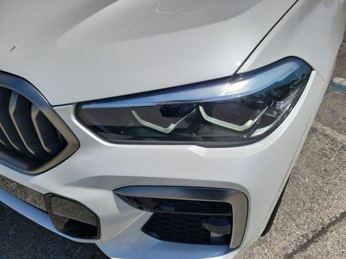 2023 BMW X6 M50i