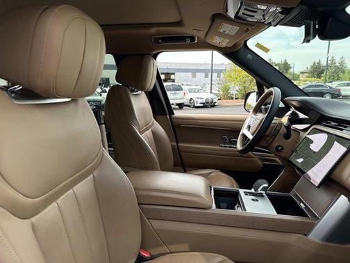 2024 Land Rover Range Rover P400 SE