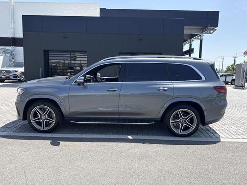 Selenite Grey Metallic 2025 Mercedes-Benz GLS 450 4MATIC