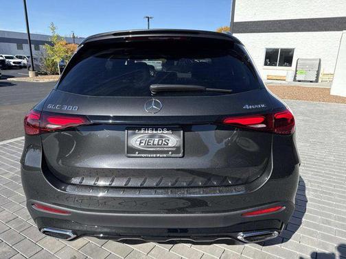 2026 Mercedes-Benz GLC 300 4MATIC