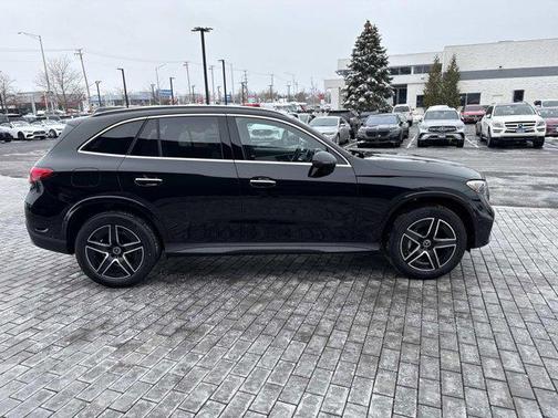 2026 Mercedes-Benz GLC 300 4MATIC