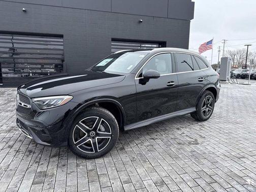 2026 Mercedes-Benz GLC 300 4MATIC
