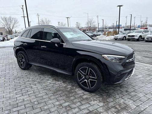 2026 Mercedes-Benz GLC 300 4MATIC