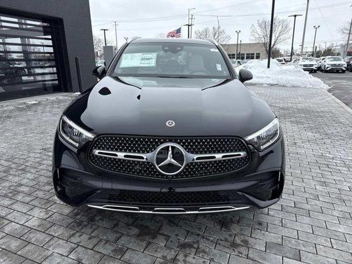 2026 Mercedes-Benz GLC 300 4MATIC