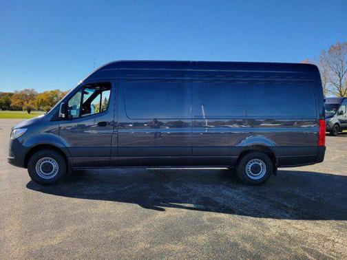 2025 Mercedes-Benz Sprinter 2500 High Roof