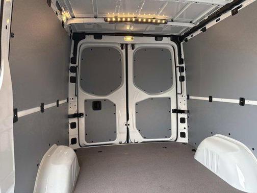 2026 Mercedes-Benz Sprinter 2500 Standard Roof