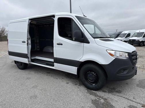 2026 Mercedes-Benz Sprinter 2500 Standard Roof