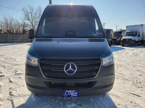 2025 Mercedes-Benz Sprinter 2500 Standard Roof