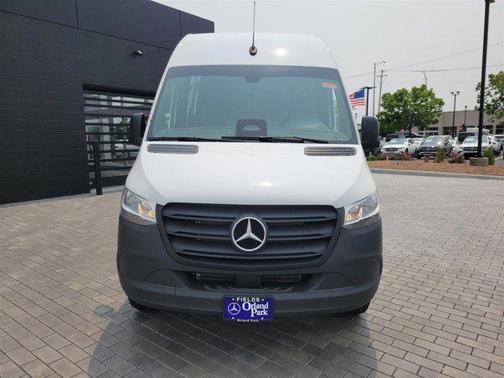 2025 Mercedes-Benz Sprinter 2500 High Roof