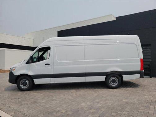 2025 Mercedes-Benz Sprinter 2500 High Roof