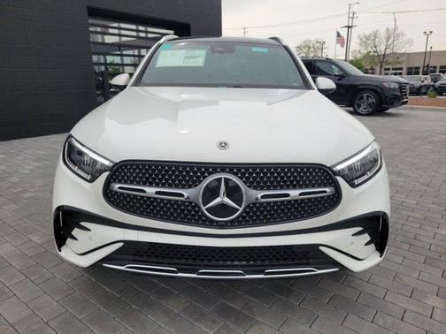 2025 Mercedes-Benz GLC 350e Base