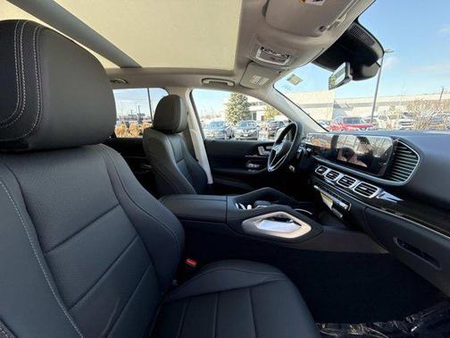 Cirrus Silver Metallic 2026 Mercedes-Benz GLE 450 4MATIC
