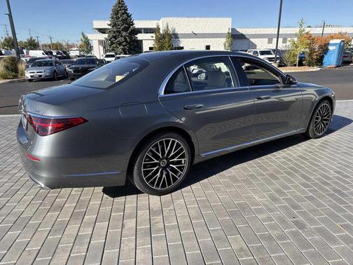 2022 Mercedes-Benz S-Class 4MATIC