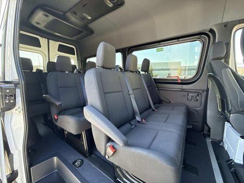 2025 Mercedes-Benz Sprinter 2500 High Roof