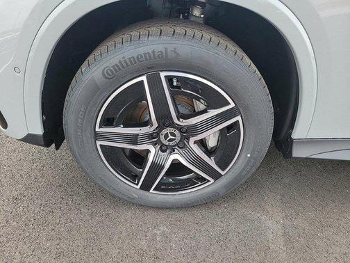 2025 Mercedes-Benz GLC 350e Base