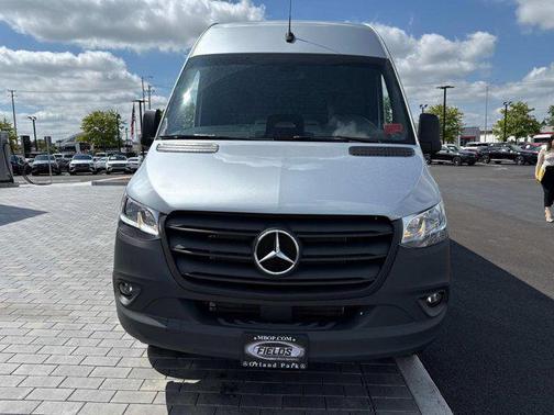 2025 Mercedes-Benz Sprinter 2500 Standard Roof
