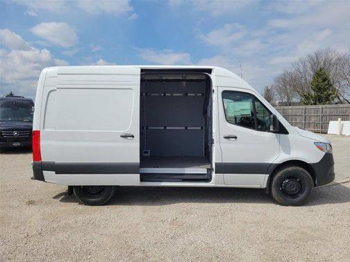 2025 Mercedes-Benz Sprinter 2500 Standard Roof