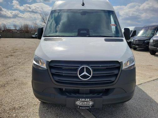 2025 Mercedes-Benz Sprinter 2500 Standard Roof