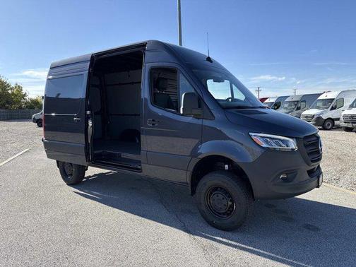 2026 Mercedes-Benz Sprinter 2500 Standard Roof