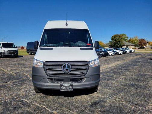 2025 Mercedes-Benz Sprinter 2500 High Roof