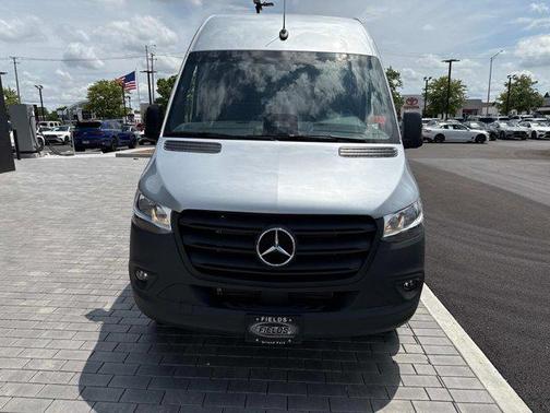 2025 Mercedes-Benz Sprinter 2500 Standard Roof