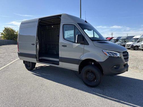 2026 Mercedes-Benz Sprinter 2500 Standard Roof