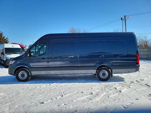 2025 Mercedes-Benz Sprinter 2500 High Roof