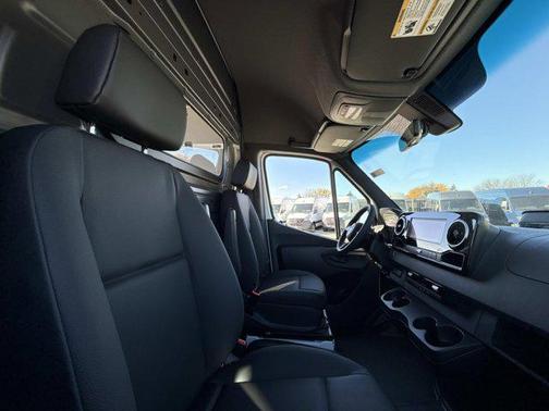 2026 Mercedes-Benz Sprinter 2500 High Roof