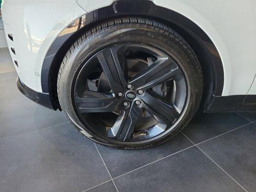 2023 Land Rover Discovery P360 HSE R-Dynamic