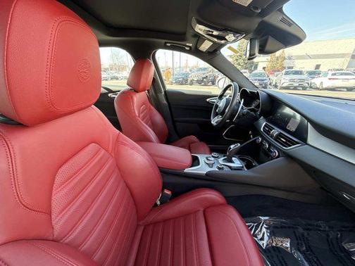 2022 Alfa Romeo Giulia Veloce