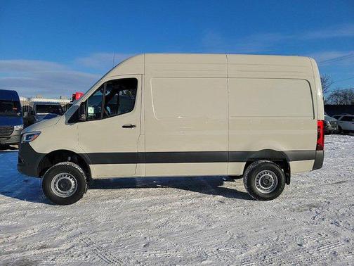 2025 Mercedes-Benz Sprinter 2500 Standard Roof