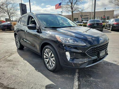 2022 Ford Escape Titanium