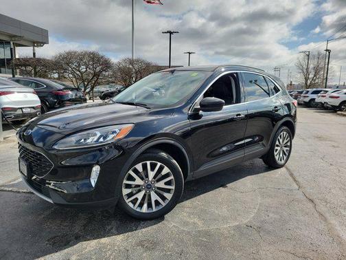 2022 Ford Escape Titanium