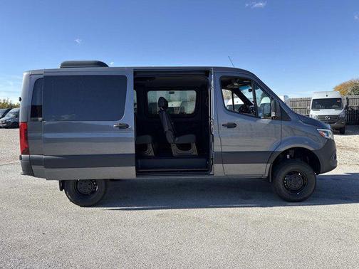 2026 Mercedes-Benz Sprinter 2500 Standard Roof