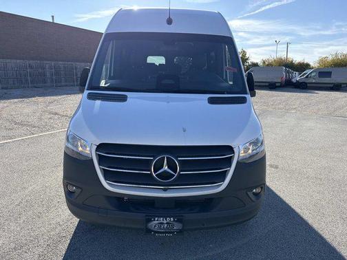 2025 Mercedes-Benz Sprinter 2500 Standard Roof