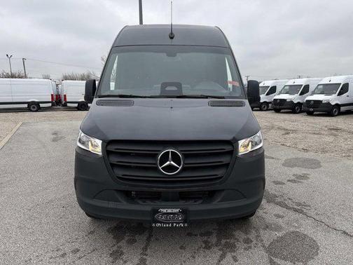 2025 Mercedes-Benz Sprinter 2500 High Roof