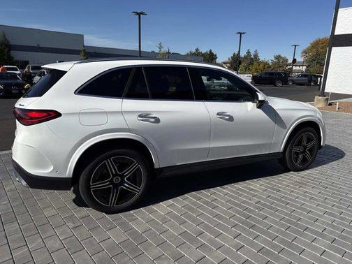 2026 Mercedes-Benz GLC 300 4MATIC