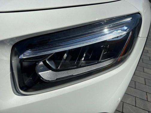2025 Mercedes-Benz GLB 250 4MATIC