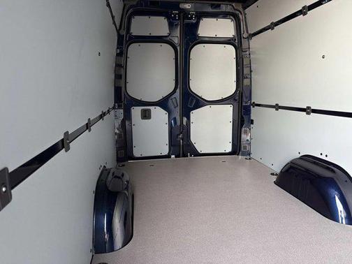 2025 Mercedes-Benz Sprinter 2500 High Roof